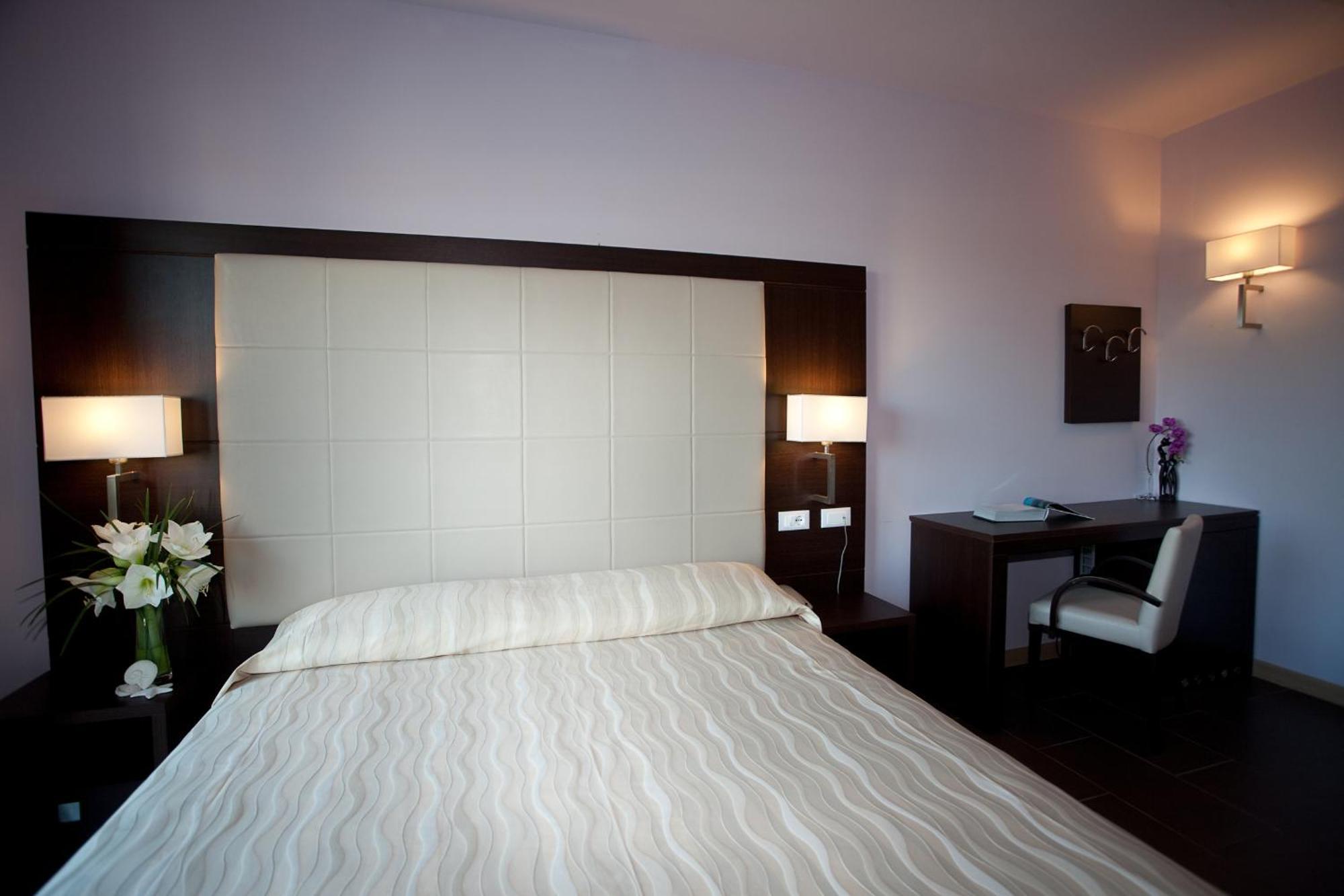 Hotel Porto Azzurro سيرمِيوني المظهر الخارجي الصورة