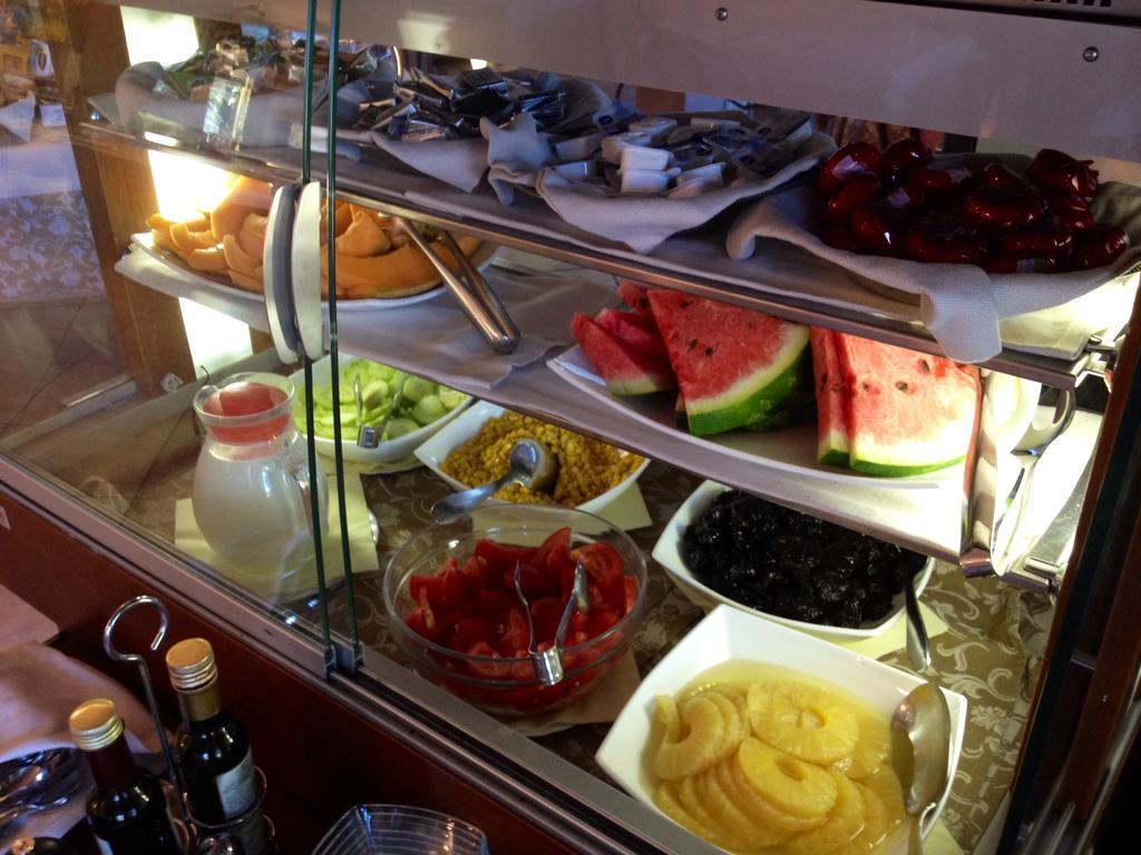 Hotel Porto Azzurro سيرمِيوني المظهر الخارجي الصورة